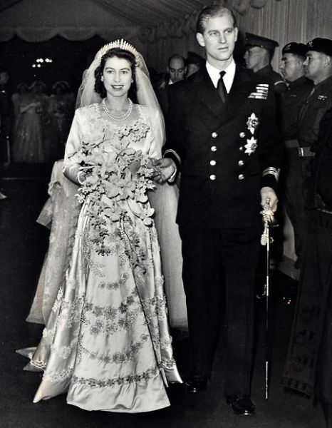 The Life of Queen Elizabeth II in Photos (30 pics) - Izismile.com
