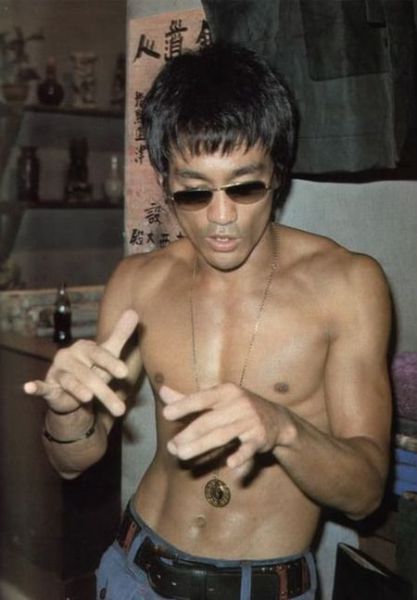Rare Photographs of Bruce Lee