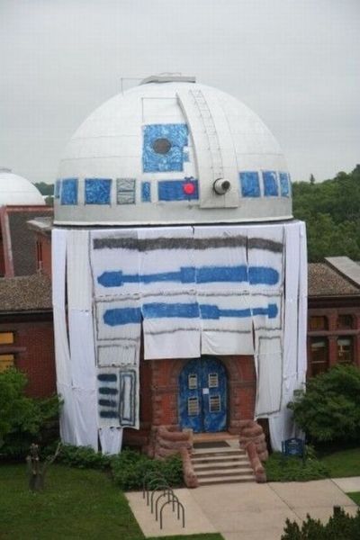 Star Wars R2D2 Invasion