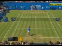 Awesome Between-the-Legs Shot by Andy Murray