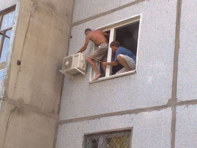  Funny  Pictures with Air  Conditioners  33 pics Izismile com
