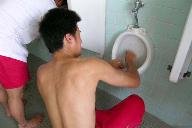 Japanese School Children Wash Toilets Barehanded