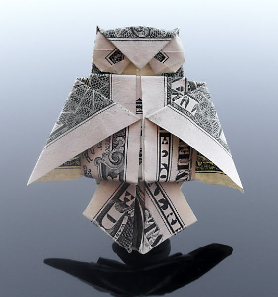 Gorgeous Dollar Bill Origami Art 640 01 