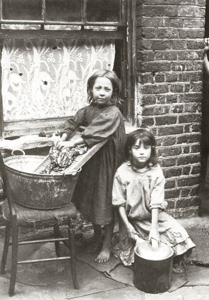 Stark 100-Year-Old Photos of Destitute East End Children