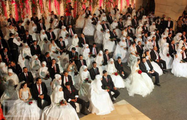 Huge Mass Weddings Across the Globe