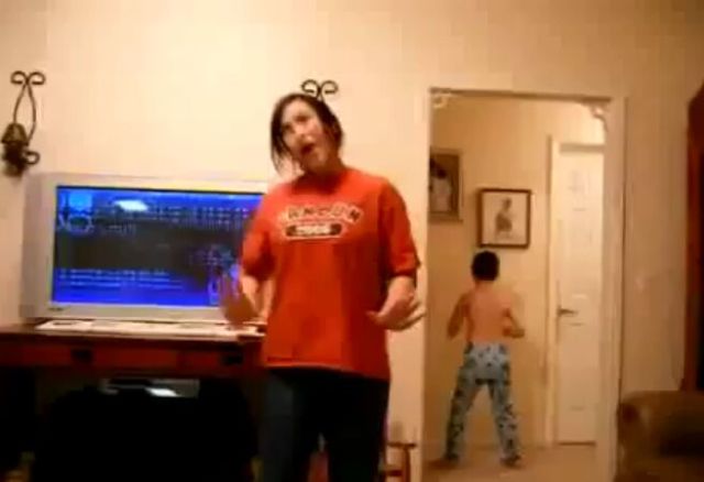 Little Brother Videobombs Sister’s Dance Video [VIDEO]