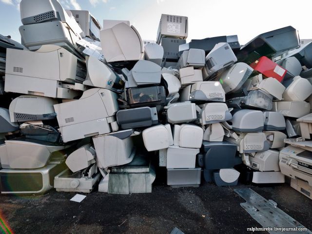 Dead Technology Recycling in Japan