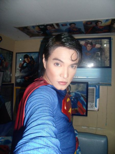 Superman Fan Gets Plastic Surgery to Become Clark Kent