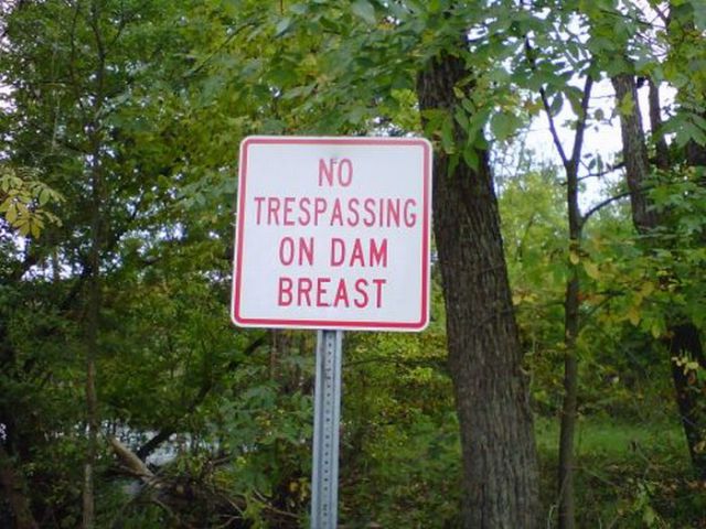 Hilarious But Real Public Signs