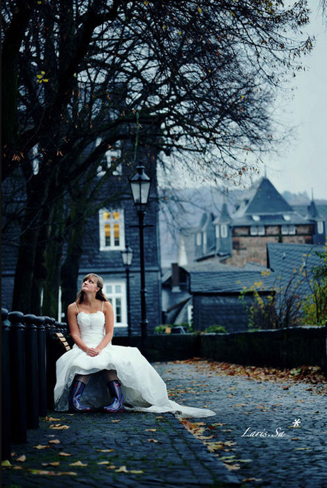 Extreme and Wet Wedding Photography