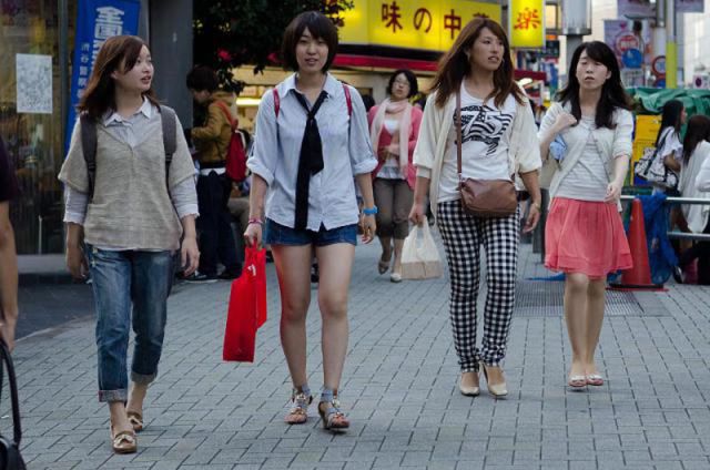 Japanese women fashion - wide 9