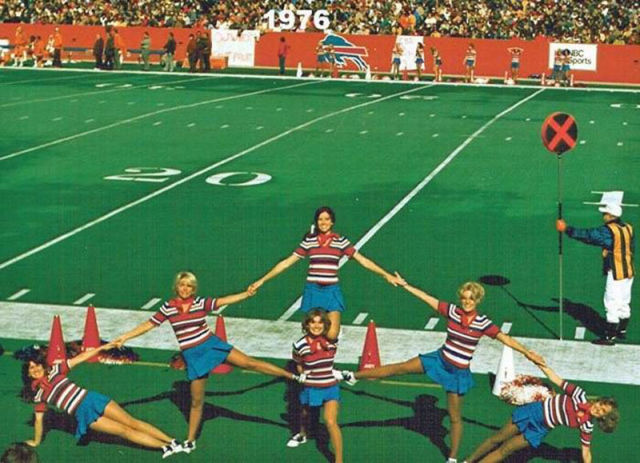 Evolution of Cheerleaders