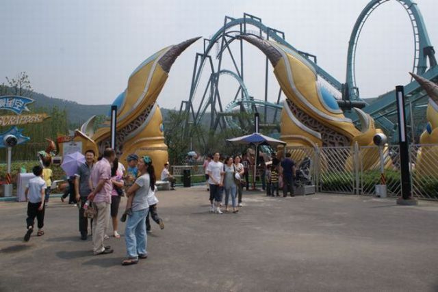 Chinese Unlicensed Warcraft/Starcraft Theme Park