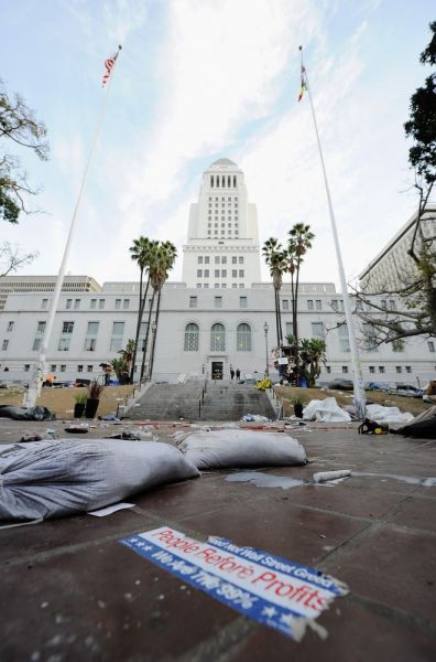 Huge Mess Left after Occupy LA People Thrown in Jail