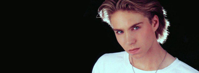 Facebook Timeline Banners of the Best ‘90s Hunks