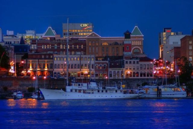 Incredible “Blue Hour” Pictures from Around the World