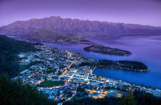 Incredible “Blue Hour” Pictures from Around the World