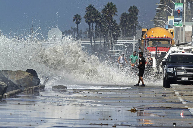 High Waves in Southern California