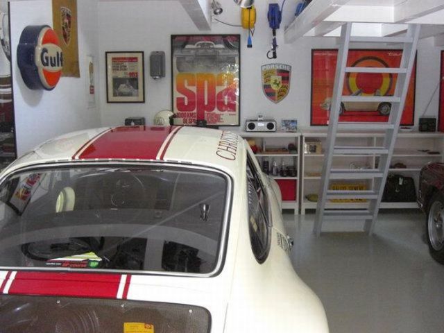 Porsche 911s Get Incredible Garage