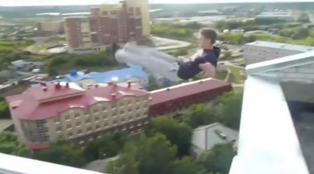 Crazy Russian Guy Climbing on Buildings and Stuff…