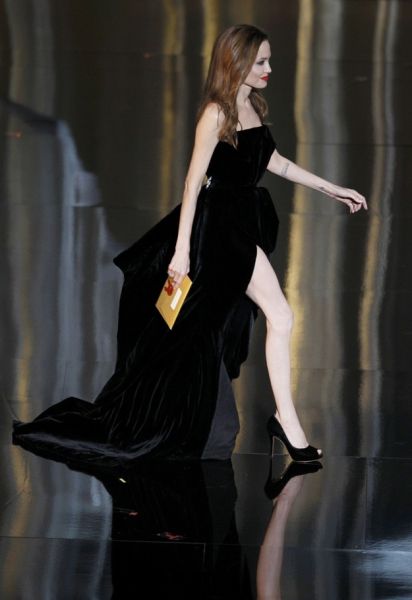 Angelina’s Right Leg Stole the Show