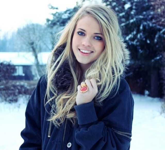 Beautiful Norwegian Blogger 43 Pics