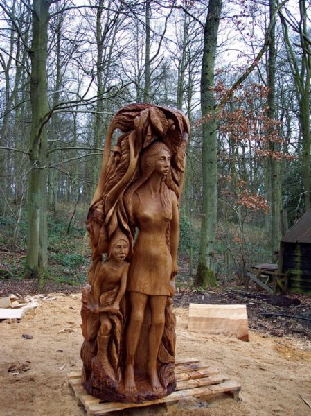 Chainsaw Wielding Tree Sculptures