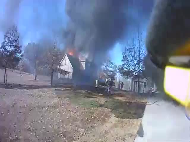 Firefighter vs House in Fire - Helmet Cam View 