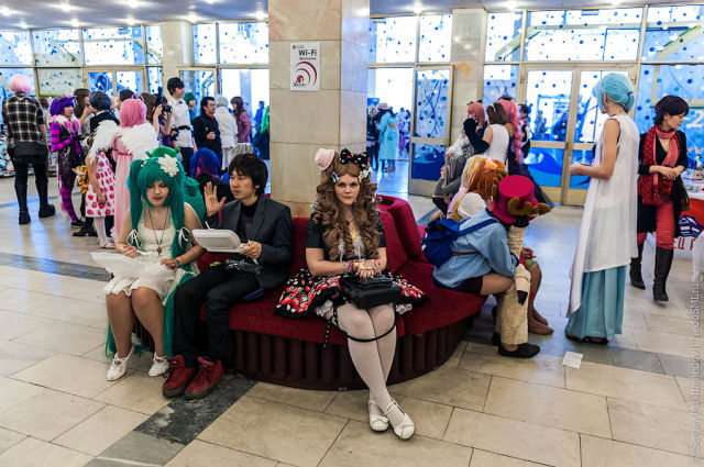 Russian Cosplayers Get Ready to the World Contest