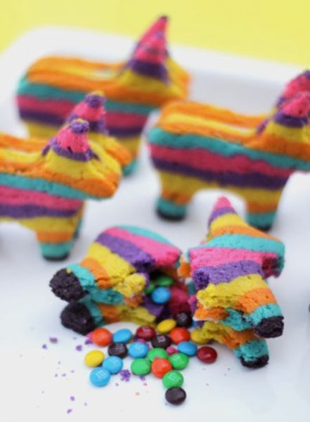 Cool Piñata Cookies with a Surprise Inside