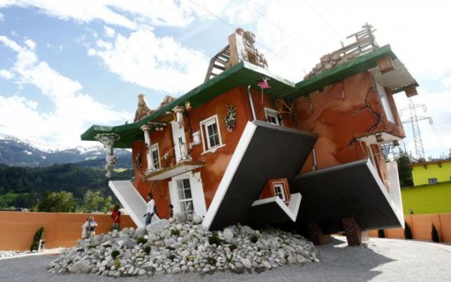 Upside Down House Attracts Tourists in Austria