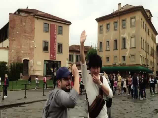 Trolling Tourists at the Leaning Tower of Pisa 
