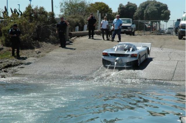 Stylish Amphibian Vehicle Breaks Speed Record