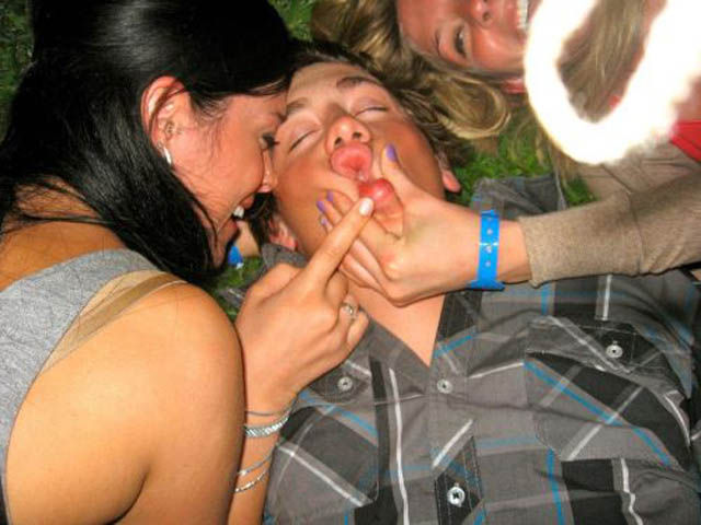 Hilarious Drunk and Wasted People. Part 3