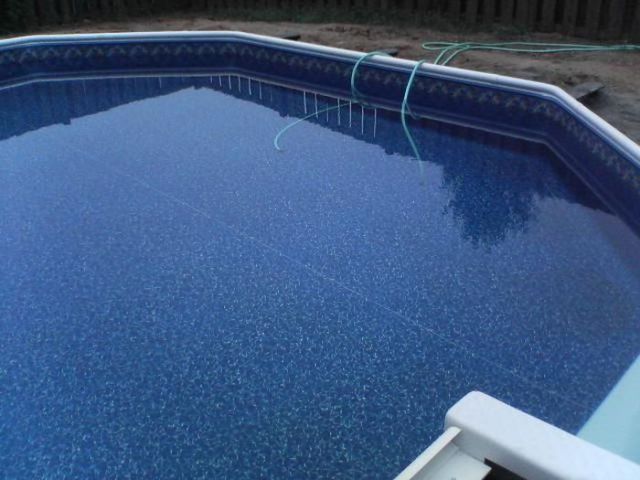 Guy Assembles a Pool by Himself