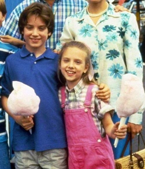 Elijah Wood and Scarlett Johansson Hanging Together As Kids