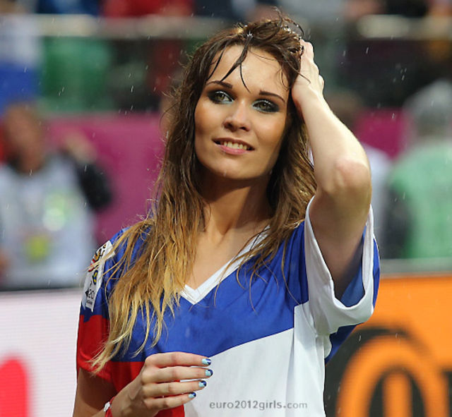Euro 2012’s Gorgeous Female Fans (23 pics + 2 gifs) - Izismile.com