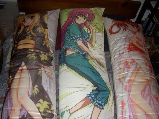 Huge Pillows for Hugs from Japan