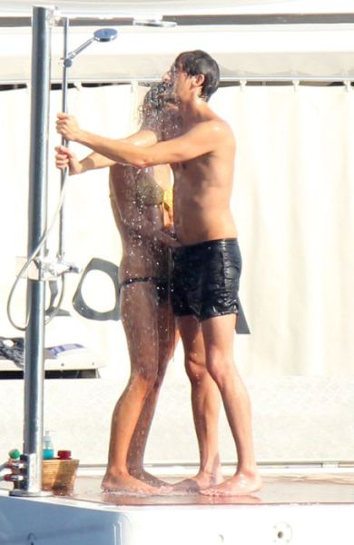 Adrian Brody Has a Naughty Yacht Shower