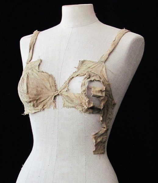 Medieval Lingerie from Austria