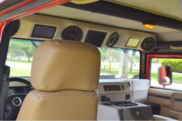 An Offbeat Way to Customize a Hummer