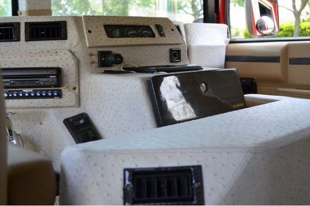 An Offbeat Way to Customize a Hummer