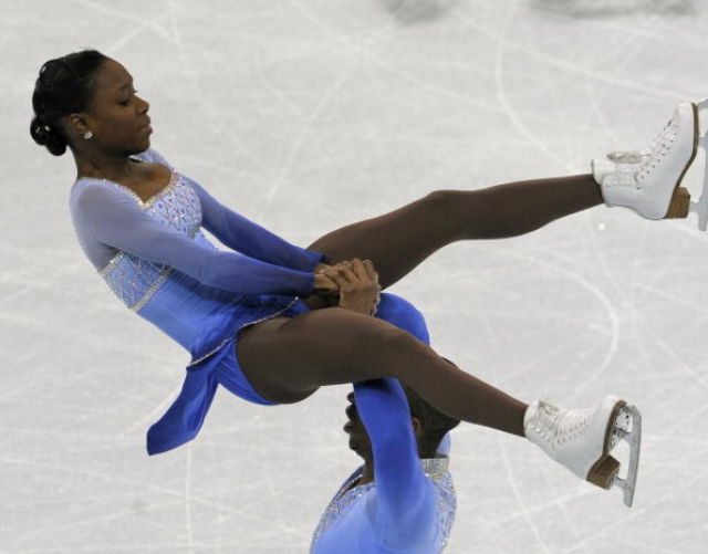 Awkward Face Challenge: Figure Skating vs. Diving