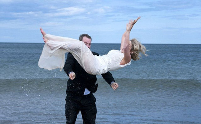 Joker Groom Makes an “Unforgettable” Wedding Photo Shoot