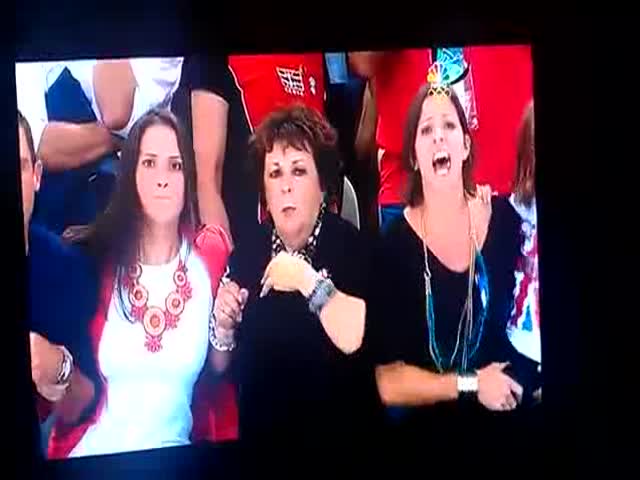 Reaction of Michael Phelps’s Mom Who Thinks Her Son Won, but Didn’t! 
