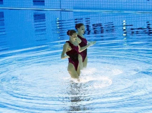 Synchronized Swimming Seen from a Fresh Angle
