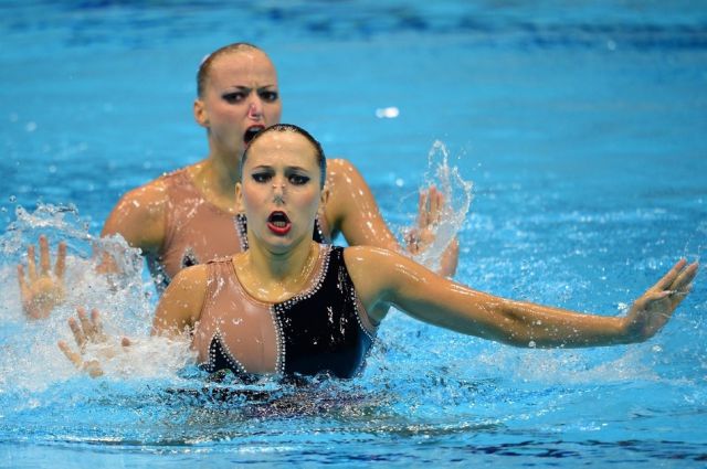 Ridiculously Awkward Synchro Swimmers’ Faces