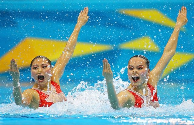 Ridiculously Awkward Synchro Swimmers’ Faces