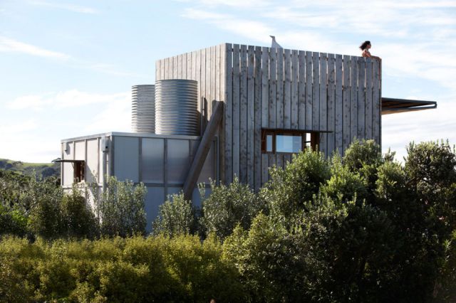 Smart and Elegant Movable Beach Hut