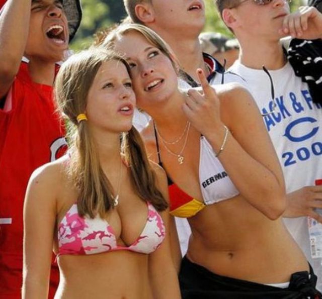 The Hottest German Girls Of Euro 2012 51 Pics Izismi